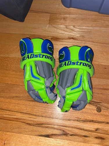 *RARE* Warrior Headstrong Burn Gloves
