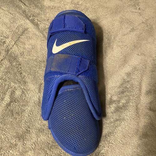 Used Senior Nike Shin Guards