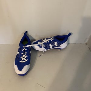 New Size 6.5 Under Armour Baseball Cleats