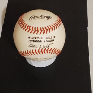 AUTOGRAPHED ED KRANEPOOL ON AN OFFICIAL NATIONAL BASEBALL SWEET SPOT NY METS BOX