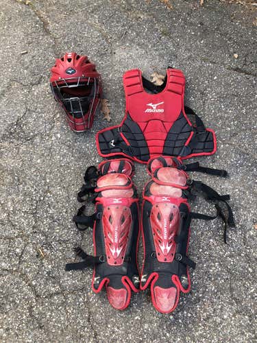 Used Mizuno Samurai Catcher's Set