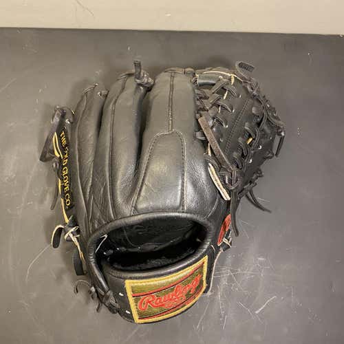 Used Right Handed Gold Glove 11.5" Baseball Glove