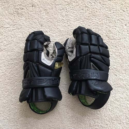 Black Used Player Maverik Max 14" Lacrosse Gloves