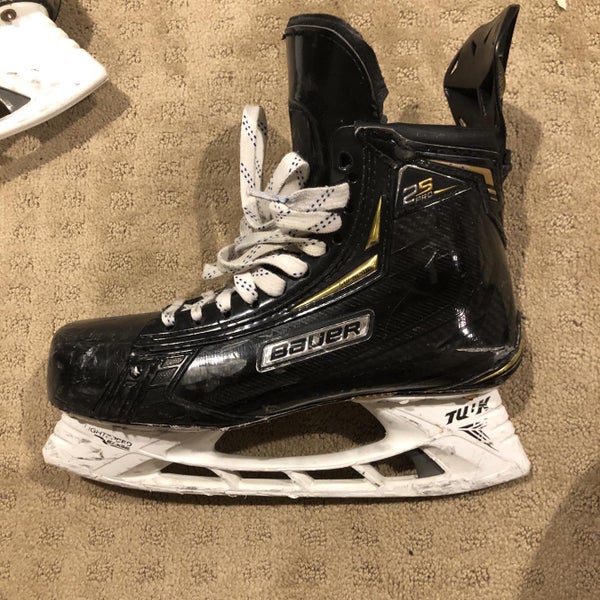 Used Bauer Supreme 2S Pro EE (Extra Wide) Size 8.5 Hockey Skates