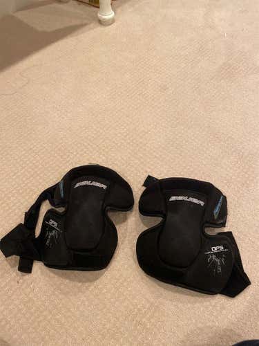 Bauer React Knee Protector