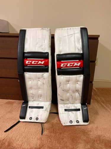 Used 34" CCM Retro flex 550  Goalie Leg Pads