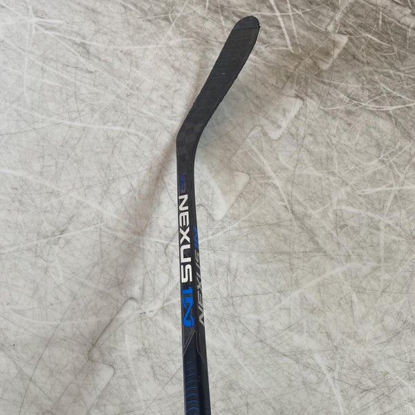 Used Right Handed Nexus 1N Mid Hockey Stick