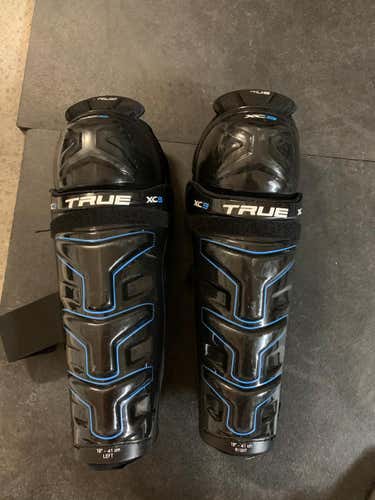 True Hockey XC9 Shin Pads Size 16 Inch