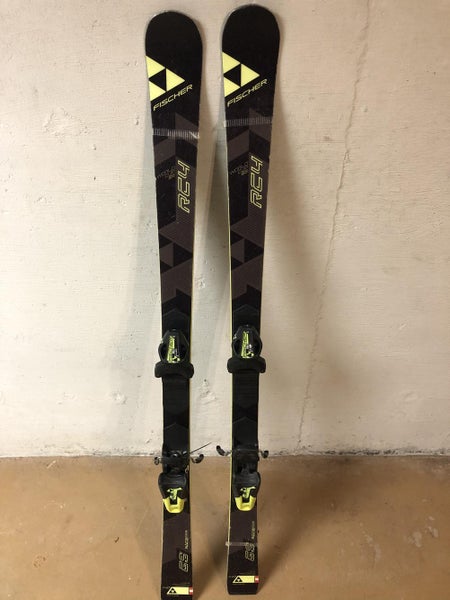 Used Kid's 2017 Fischer Racing RC4 World Cup GS Junior Skis With Bindings Max Din 10