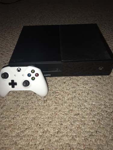 Xbox One and Controller - Send me offers