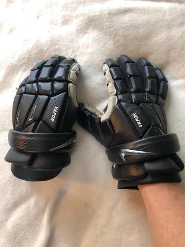 Used Black Nike Vapor 13"