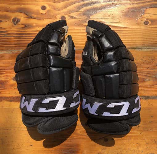 Black Used CCM HG98 14" Pro Stock Gloves