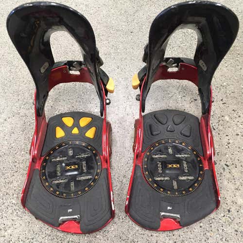 Used Medium Ride Step in All Mountain Snowboard Bindings
