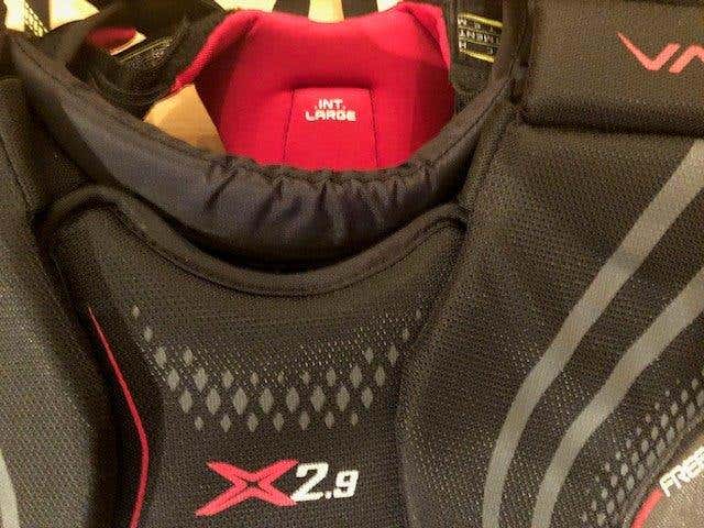 Intermediate New Large Bauer Vapor 2.9 Goalie Chest Protector