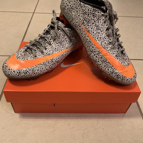 Nike mercurial vapor superfly II Cleats Size 9