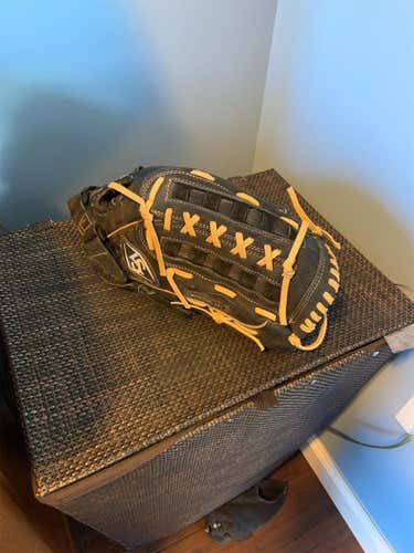 Black Used Outfield Genesis 1884 14" Baseball Glove