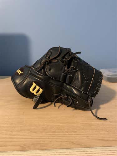 Black Used Pitcher's CK22 11.75" Baseball Glove