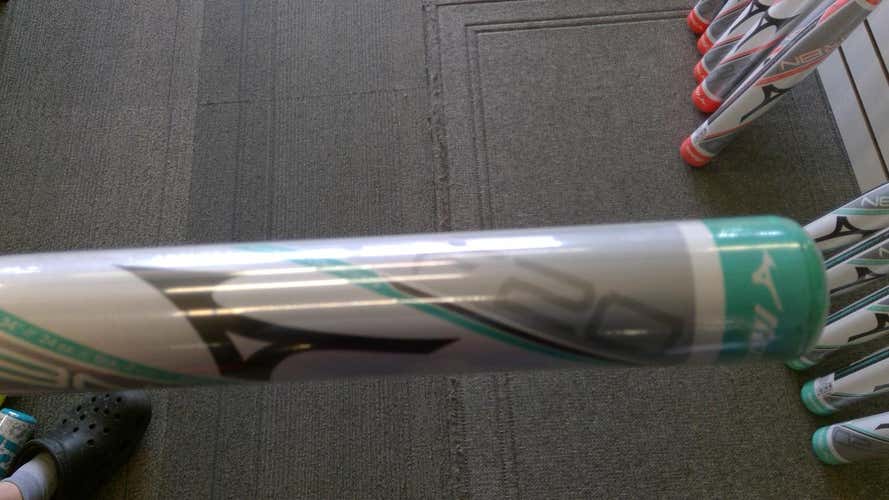 New 2020 Mizuno F20 CRBN 1 Bat (-10) 21 oz 31"