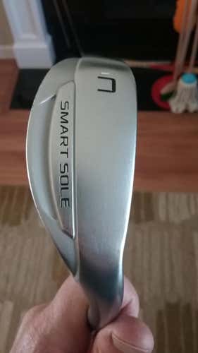 Men's Cleveland Smart Sole Chipper Wedge (RH Steel Shaft) - 42 degrees of loft