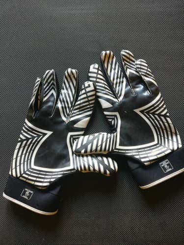 Used Under Armour Gloves