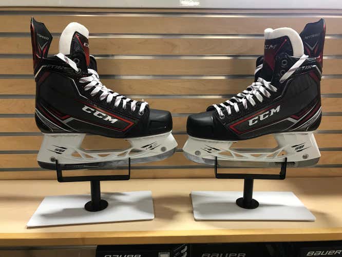 Senior New CCM JetSpeed FT390 Hockey Skates D&R (Regular) Size 8