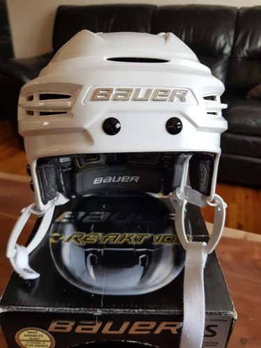 New Small Bauer Re-Akt 100 Helmet White