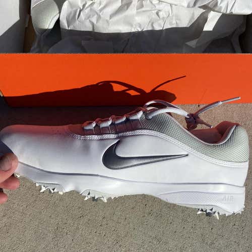 White Men's 9.5 (Women's 10.5) Nike Golf Shoes