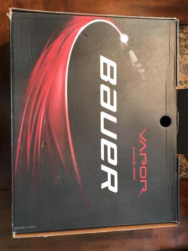 New Bauer Vapor X400 D&R (Regular)  Size 12.5 Hockey Skates