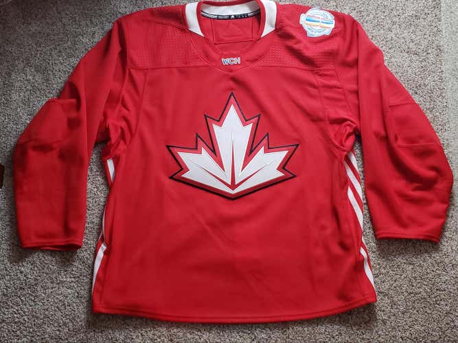 NEW!! Team Canada Practice Jersey - Size 58 - made in canada