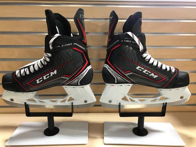 New Senior CCM Hockey Skates D&R (Regular) Size 8