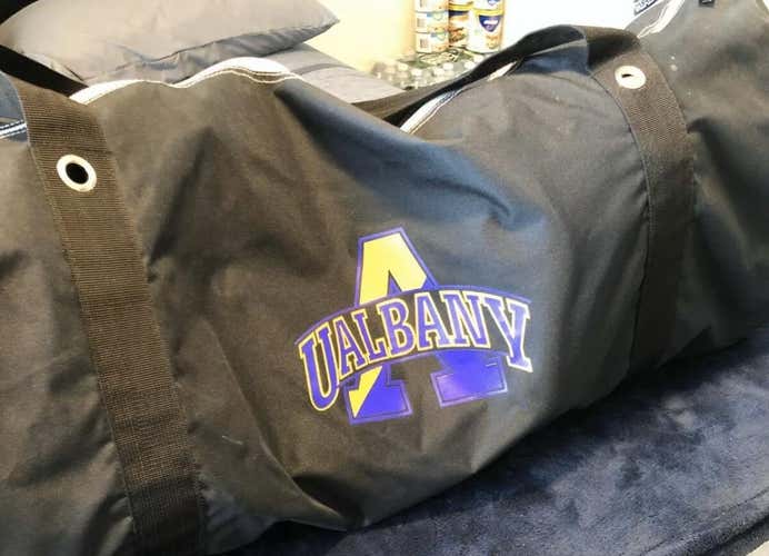UAlbany Lacrosse Maverik Bag