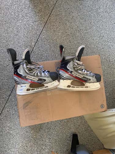 Used Bauer Vapor APX D&R (Regular) Size 6.5 Hockey Skates