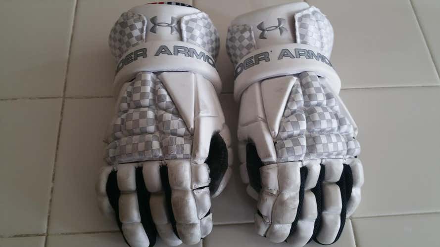 White Used Player Under Armour Command Lacrosse Gloves 12"