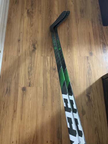 2 pack CCM SuperTack As2 Pro 85 Flex P28 RH
