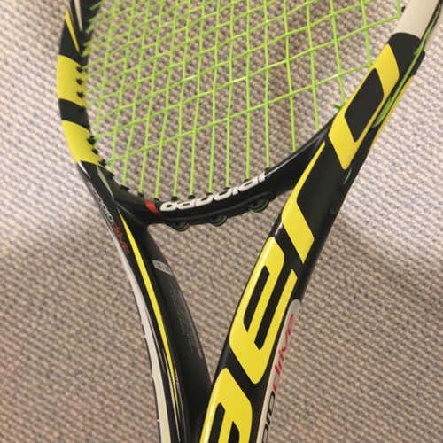 Men's  aero pro drive Tennis Racquet