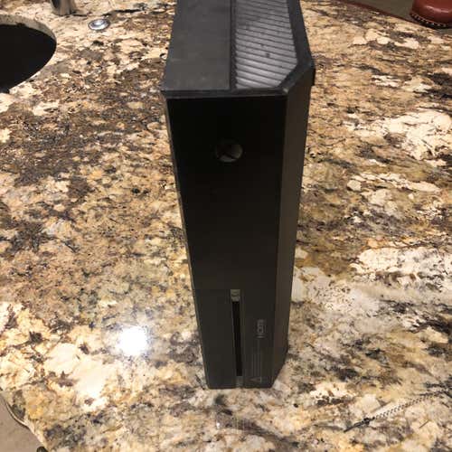 Great Condition X box one WITH GAMES