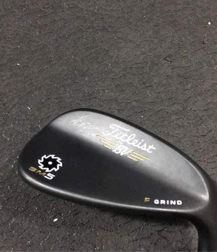 Titleist Right Handed Men's Regular Flex Wedge