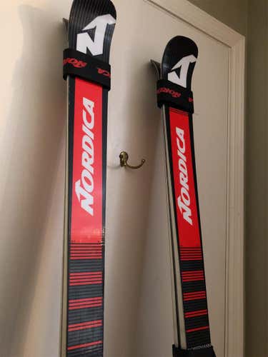 Set of Practically New Mens FIS GS