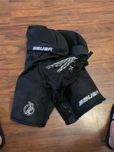 Black Bauer Nexus Hockey Pants Used For Half A Season In Great Condition Size Large