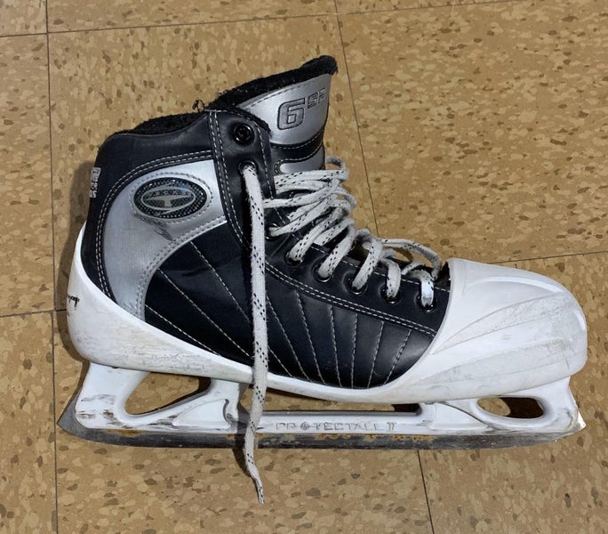 Used CCM 652 Super Tacks D&R (Regular) Size 9.5 Hockey Goalie Skates