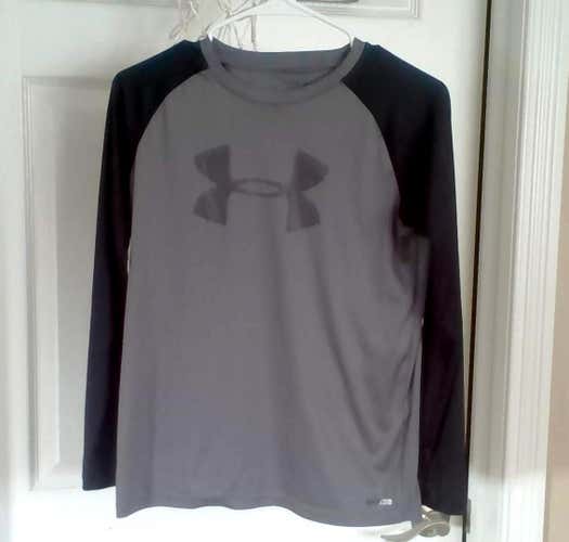 Used Youth Large Under Armour Shirt (Black/Gray)