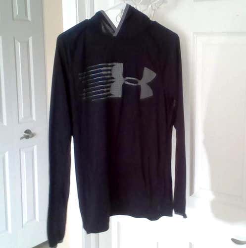 Used Youth XL Under Armour Heat Gear Shirt (Black/Gray) + 1/4 zip