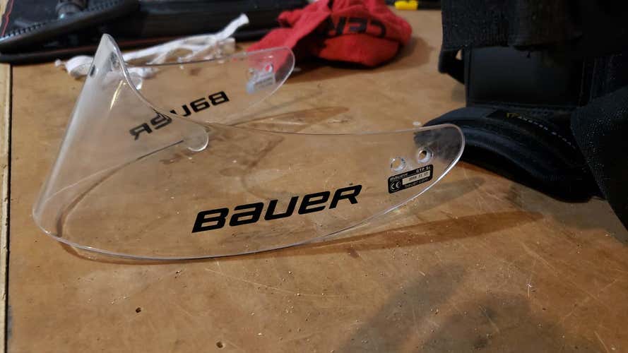 Used Bauer Pro Dangler/Throat gaurd