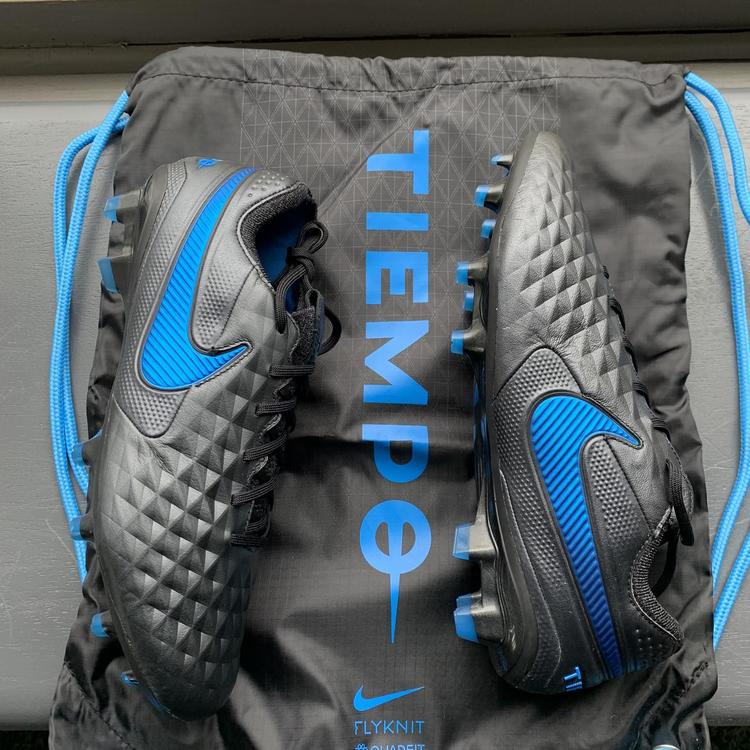 nike tiempo black blue