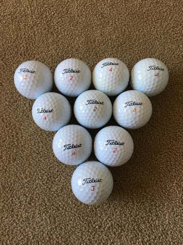 50 Mixed Titleist White Balls