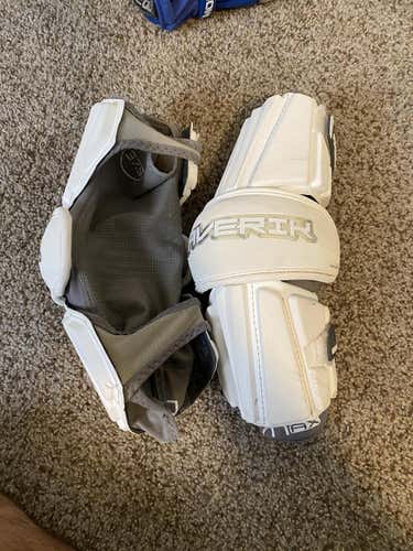 Used Medium/Large Maverik Max Arm Pads