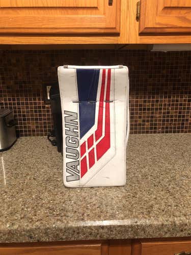 Vaughn V8 Senior Blocker