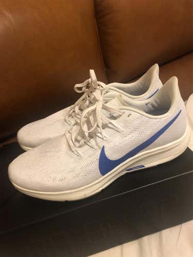 White Men's 11 (Women's 12) Nike Shoes