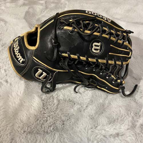 Used Outfield A2000 12.75" Baseball Glove