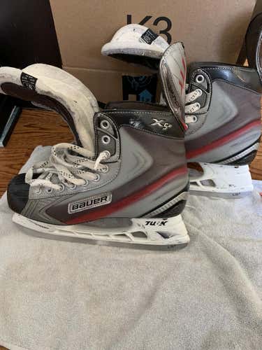Senior Used Bauer Vapor X5.0 Hockey Skates D&R (Regular) Size 9.5
